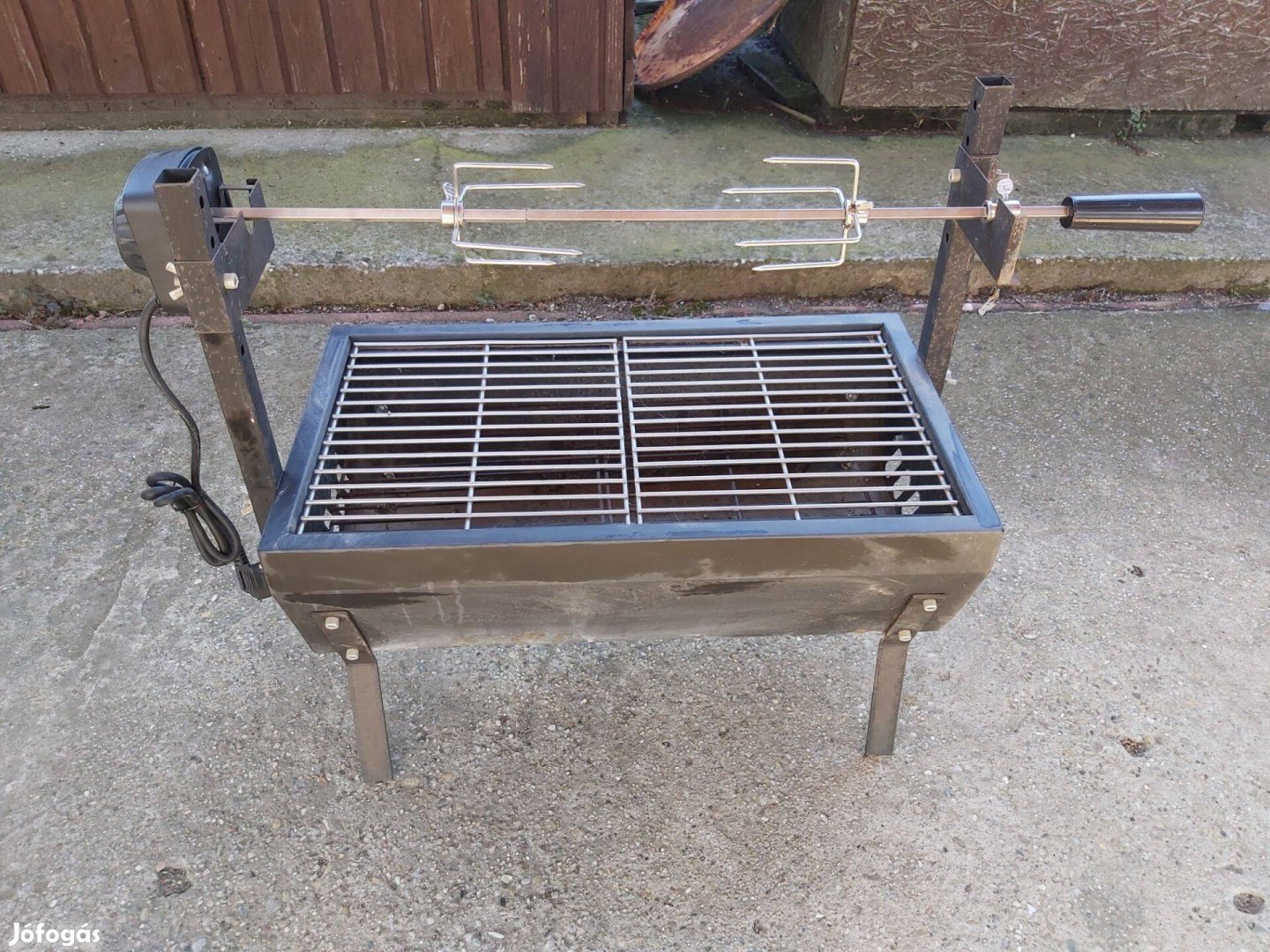 Eladó Újszerű Cattara Barbecue motoros grillsütő