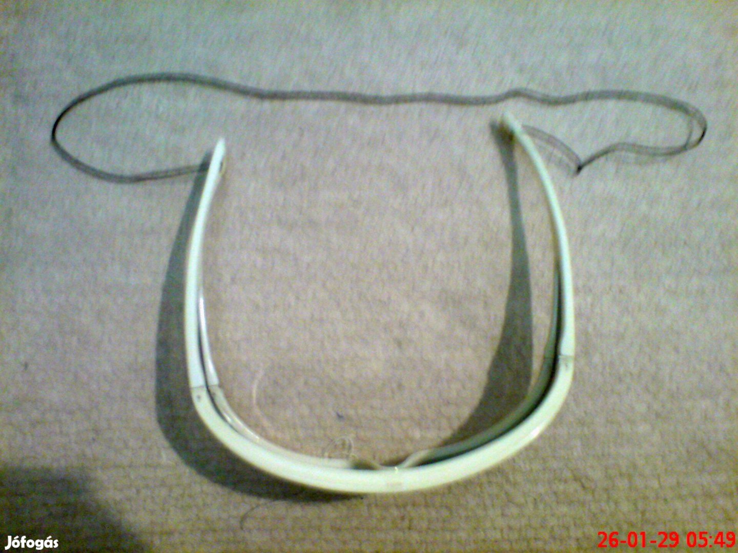 Eladó Uvex Beta 51 fehér keretes napszemüveg síeléshez