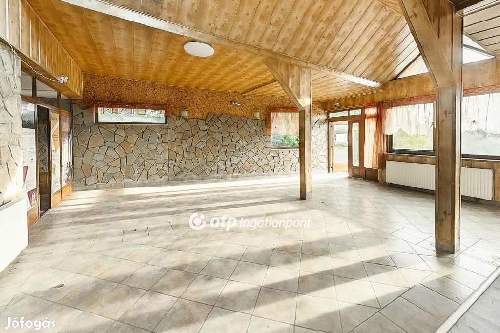 Eladó Üzlethelyiség, Gyenesdiás