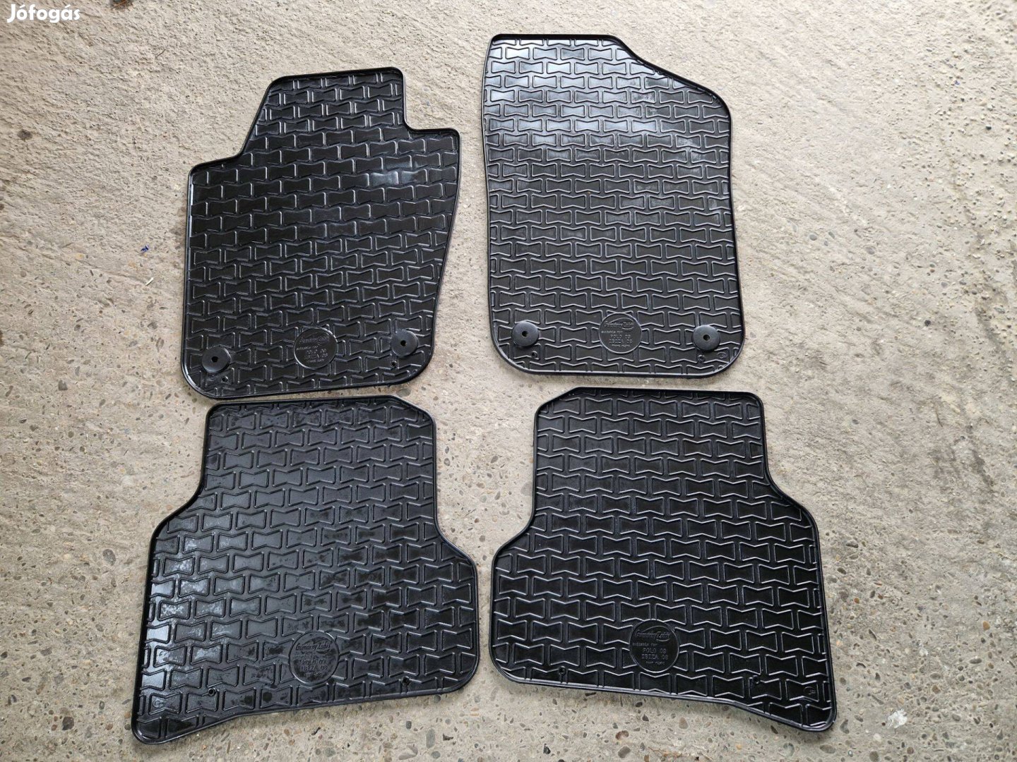 Eladó VW Polo, Seat Ibiza gumiszőnyeg garnitúra újszerű állapotban!