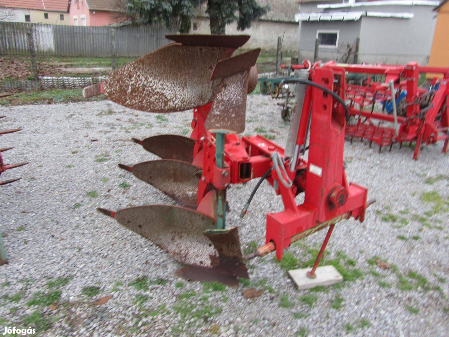 Eladó V&N 3 .VF eke