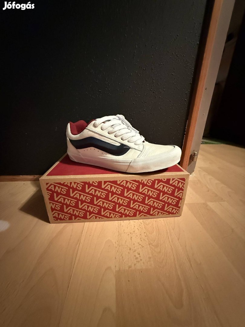 Eladó Vans Knu Skool EU 42