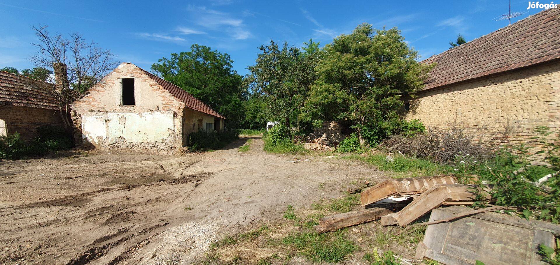 Eladó Veszprém Vármegye Tüskevár Telek