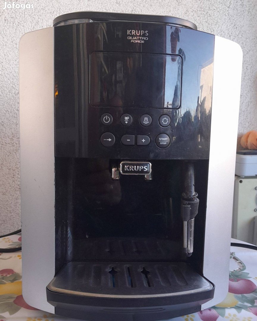 Eladó Veszprémben Krups automata kávéfőző hozzáértőnek!