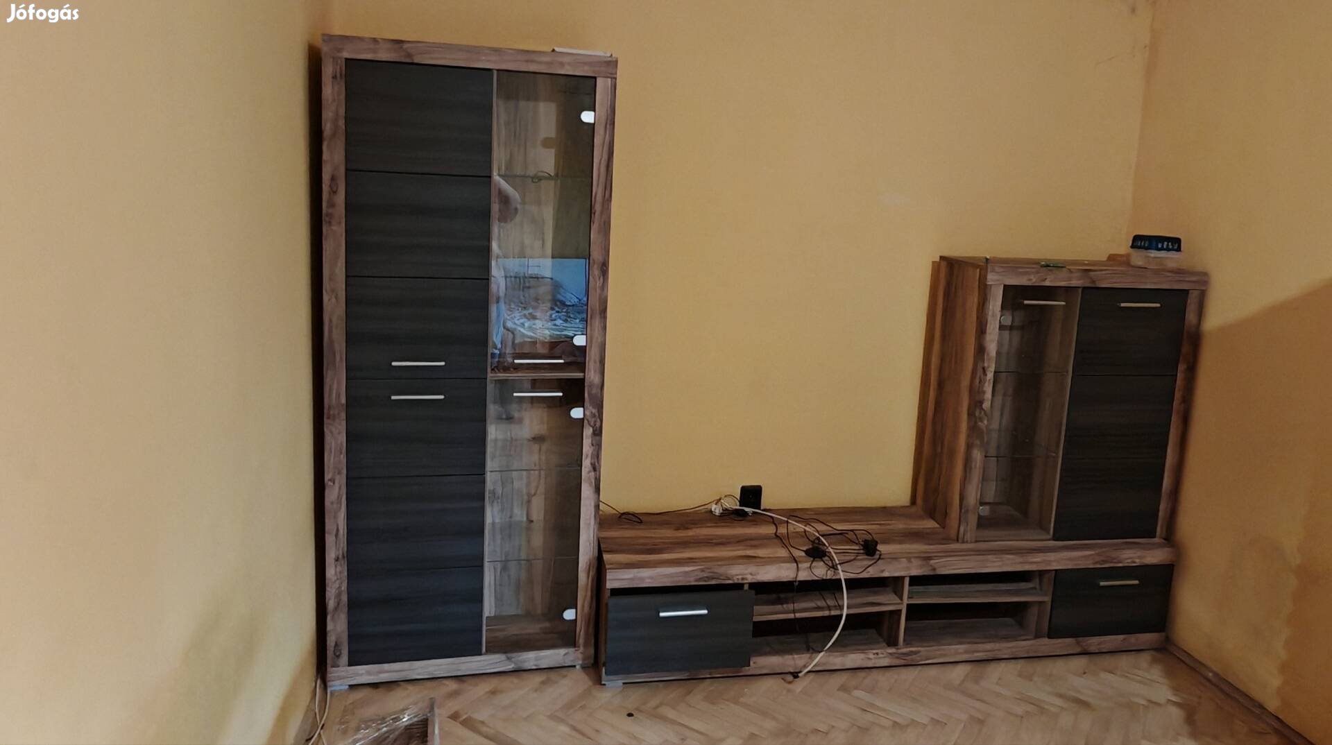 Eladó Vitrines Nappali bútor