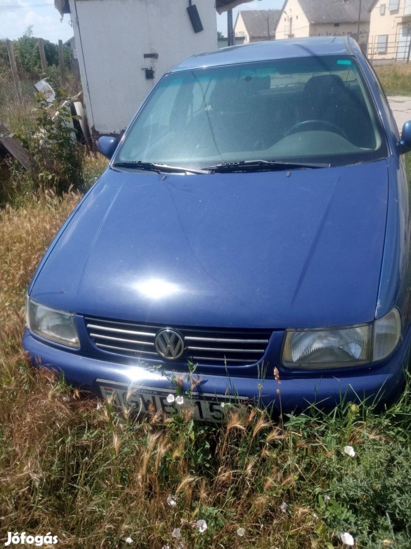 Eladó Volkswagen Polo 6N Alkatrész Tökéletes Ügyes Kezűeknek és Érté