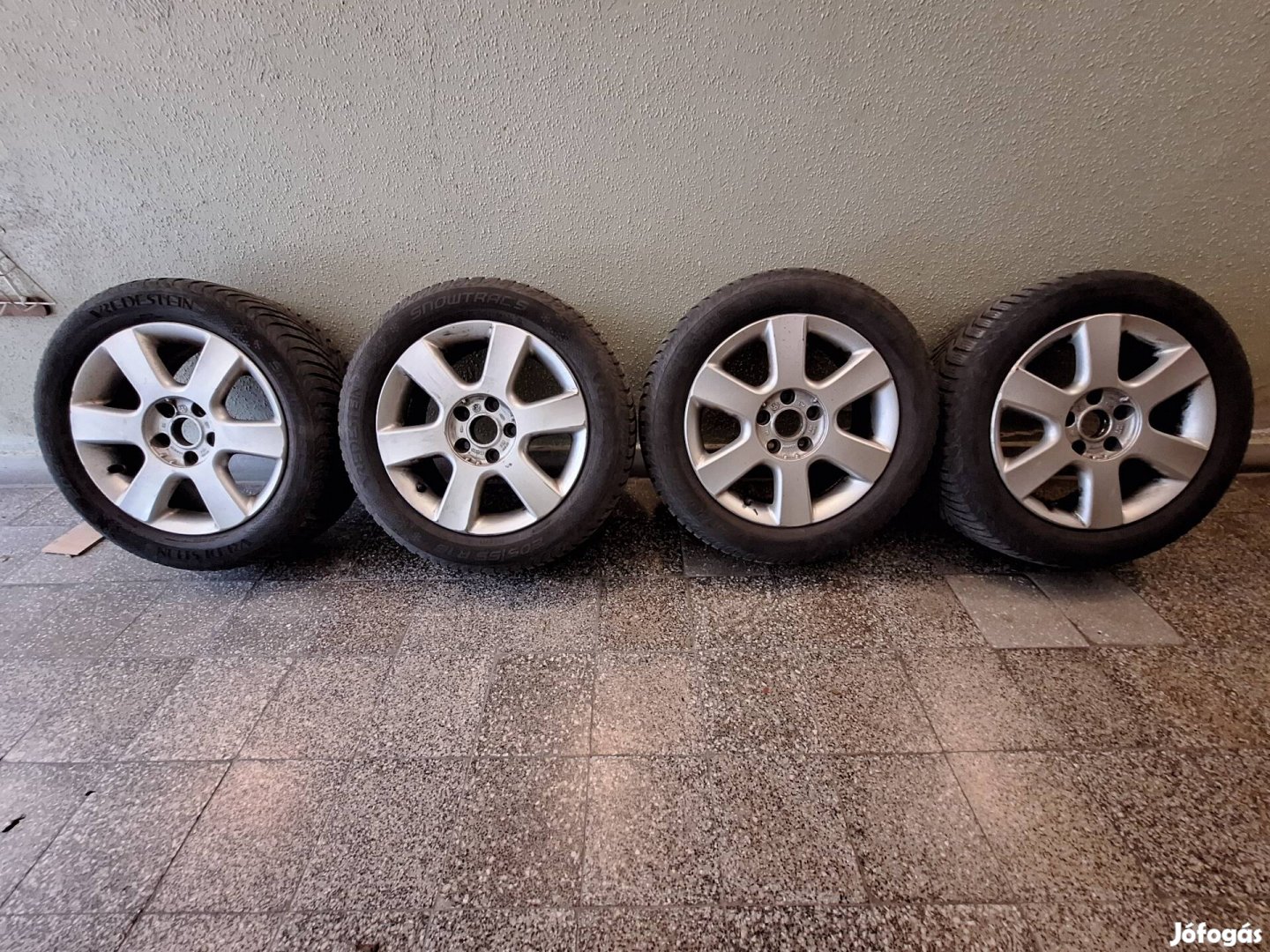 Eladó Volkswagen alufelni 16" 