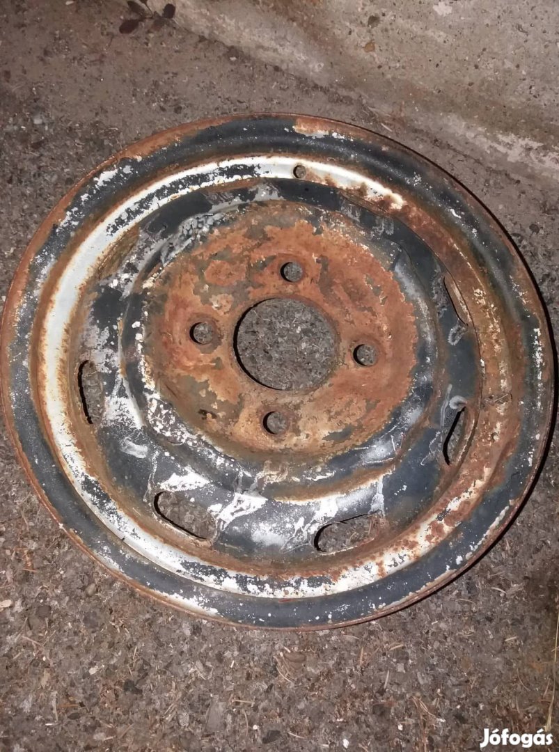 Eladó Volkswagen bogár felni 3db