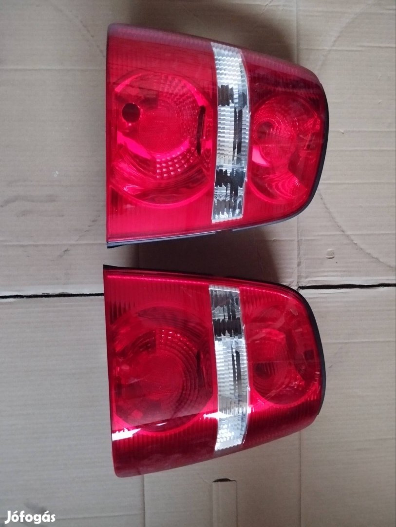 Eladó Volkswagen touran hatso lampak 