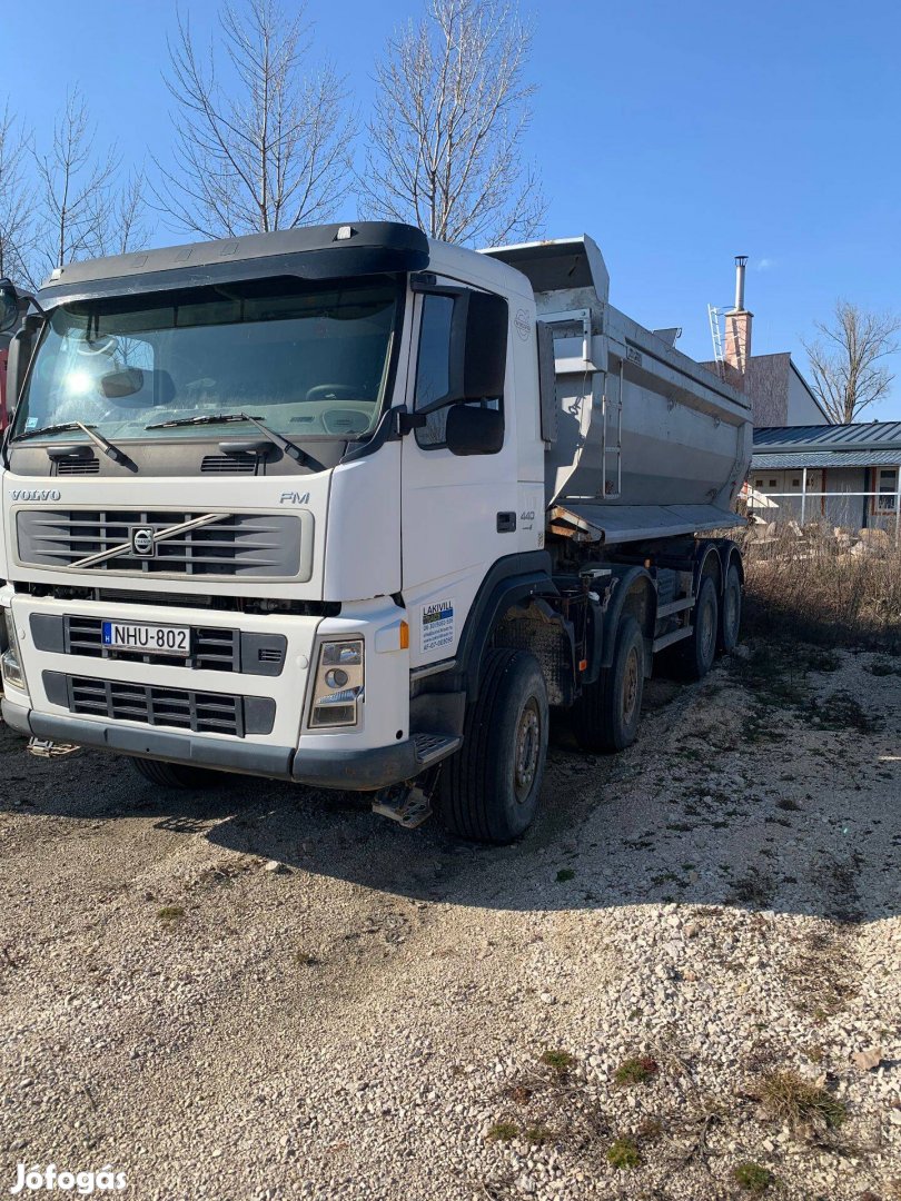 Eladó Volvo FM Tehergépkocsi