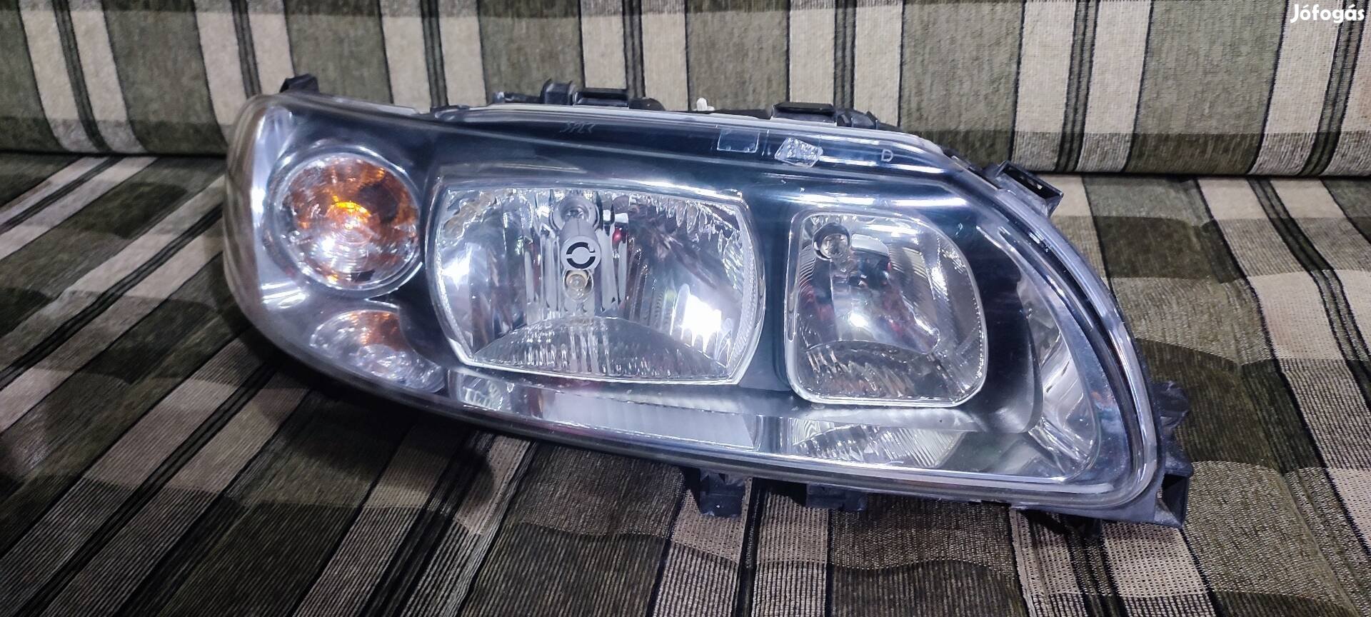Eladó Volvo S60-V70 Első lámpa