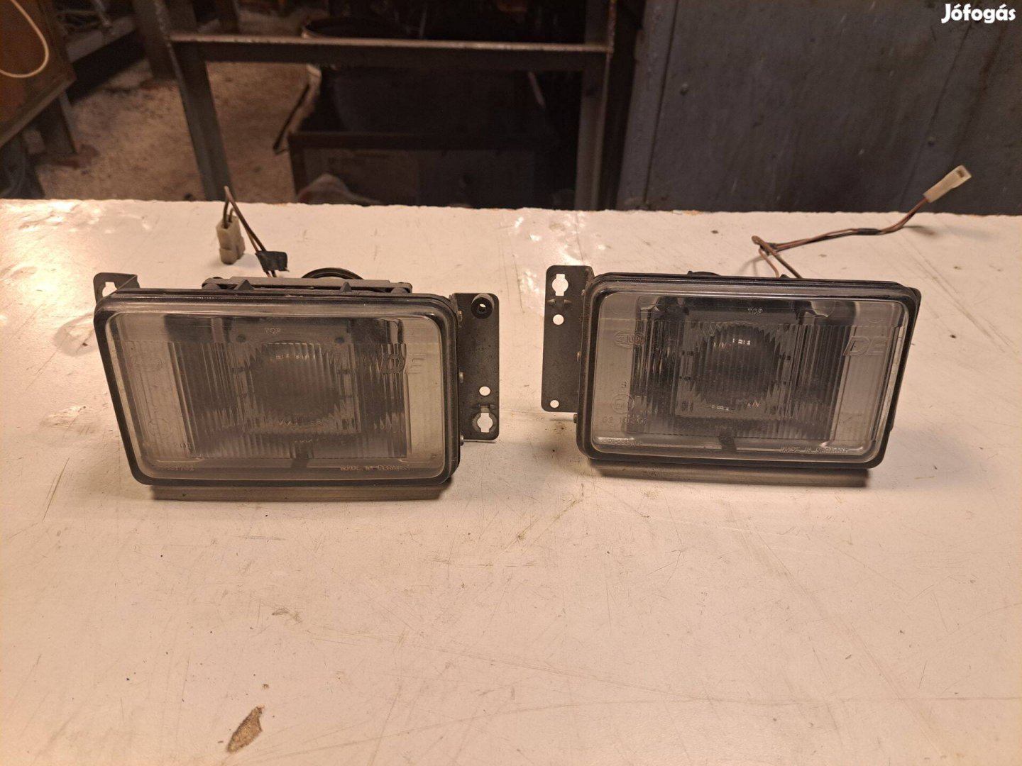Eladó Volvo busz / autóbusz ködlámpa 24v 24 volt Hella 131693-00