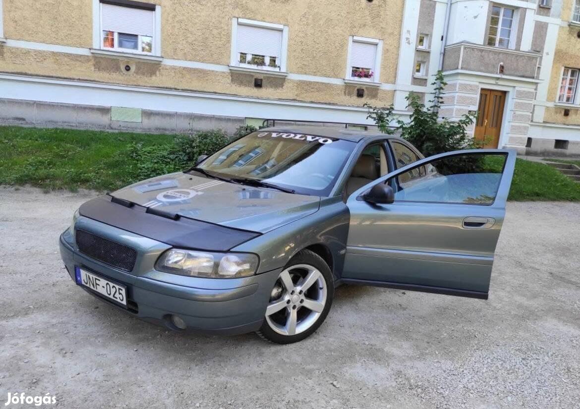 Eladó Volvo s60