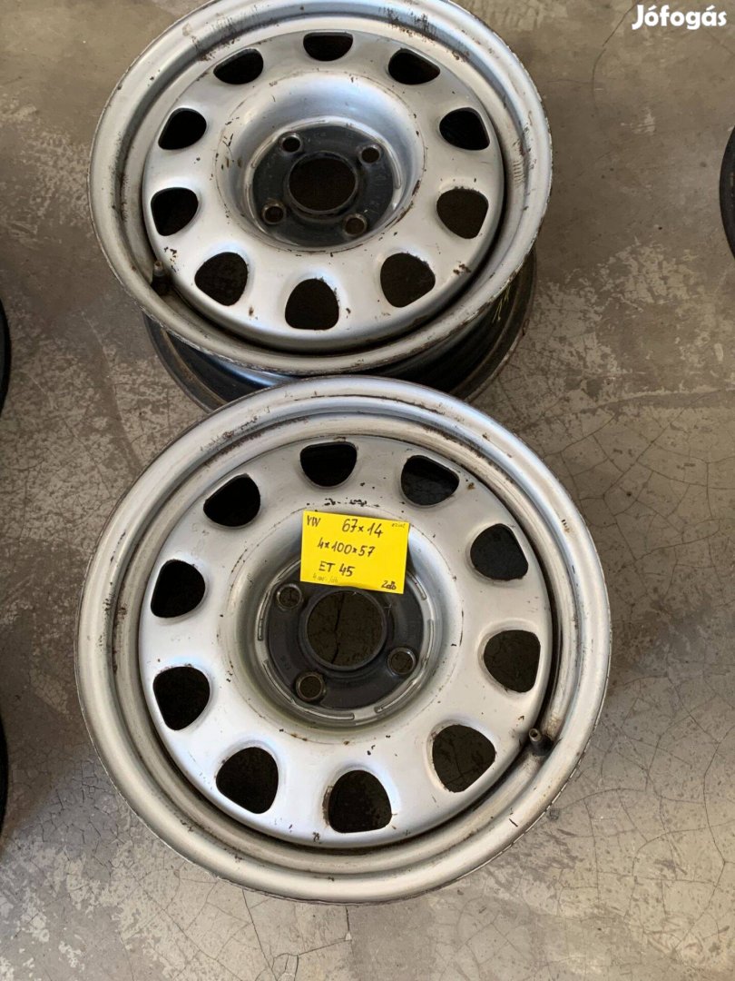 Eladó Vw acélfelni ezüst szinű