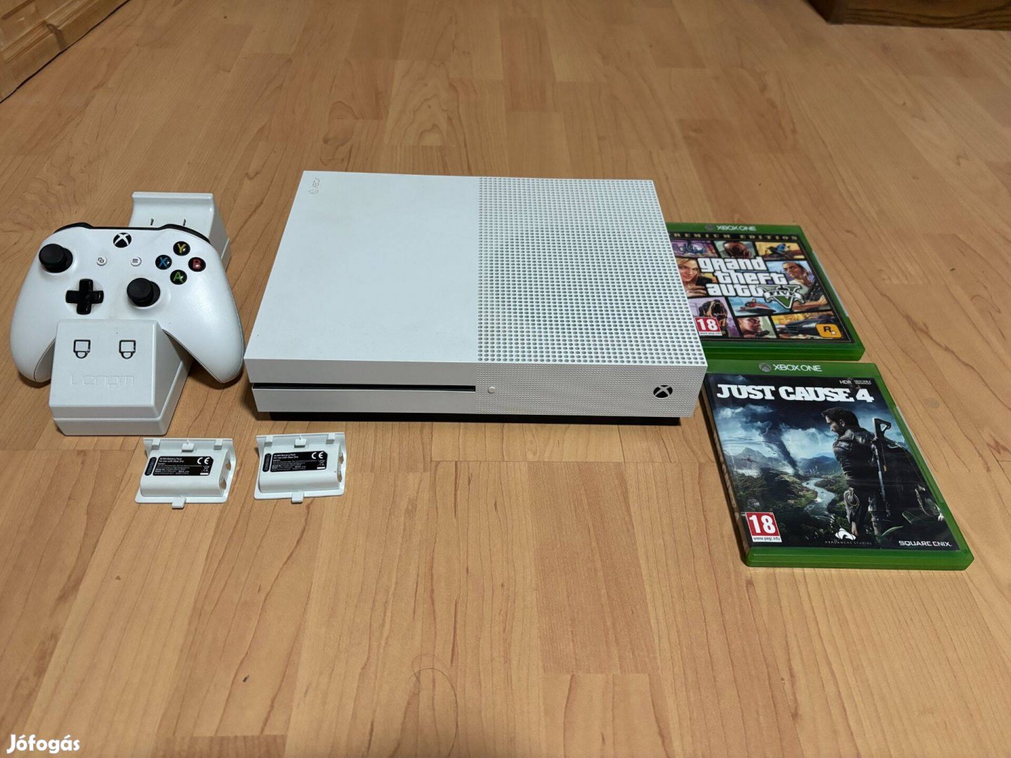 Eladó Xbox One S 1TB Konzol - Alig Használt!