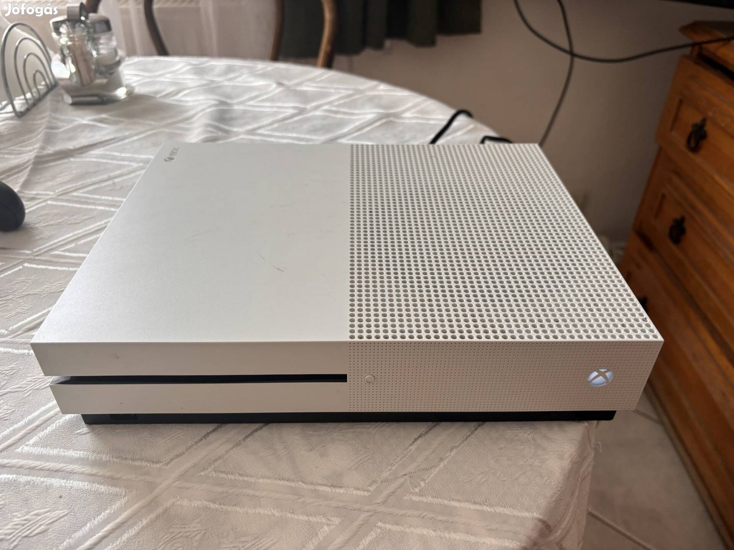 Eladó Xbox One S