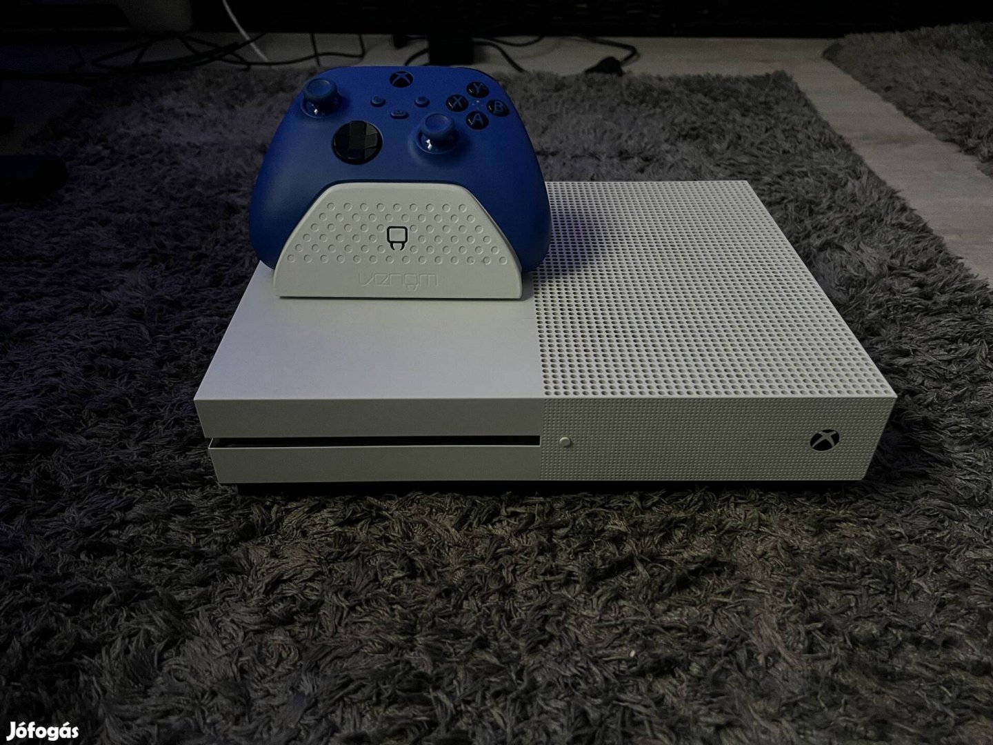 Eladó Xbox One S