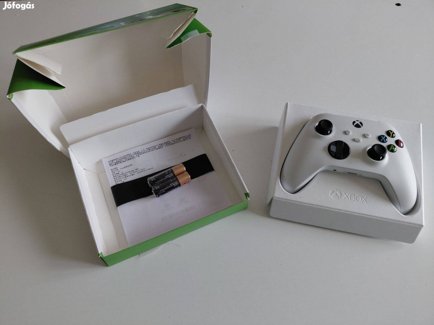 Eladó Xbox Robot White kontroller újszerű