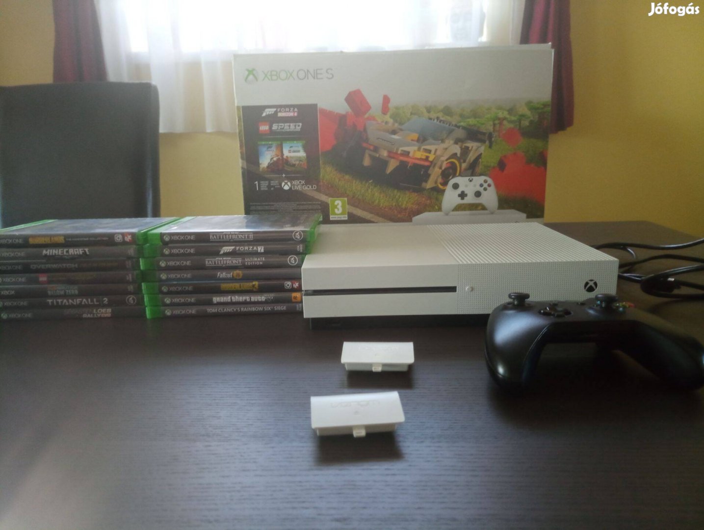 Eladó Xbox one s