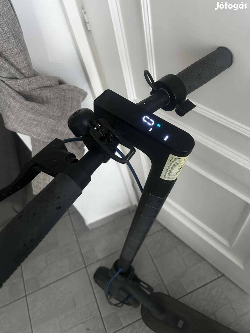 Eladó Xiaomi Mi Electric Scooter 3 kihasználatlanság miatt