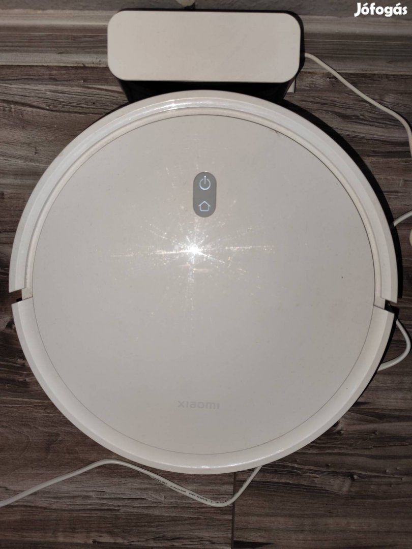 Eladó Xiaomi Mi robot vacuum E10