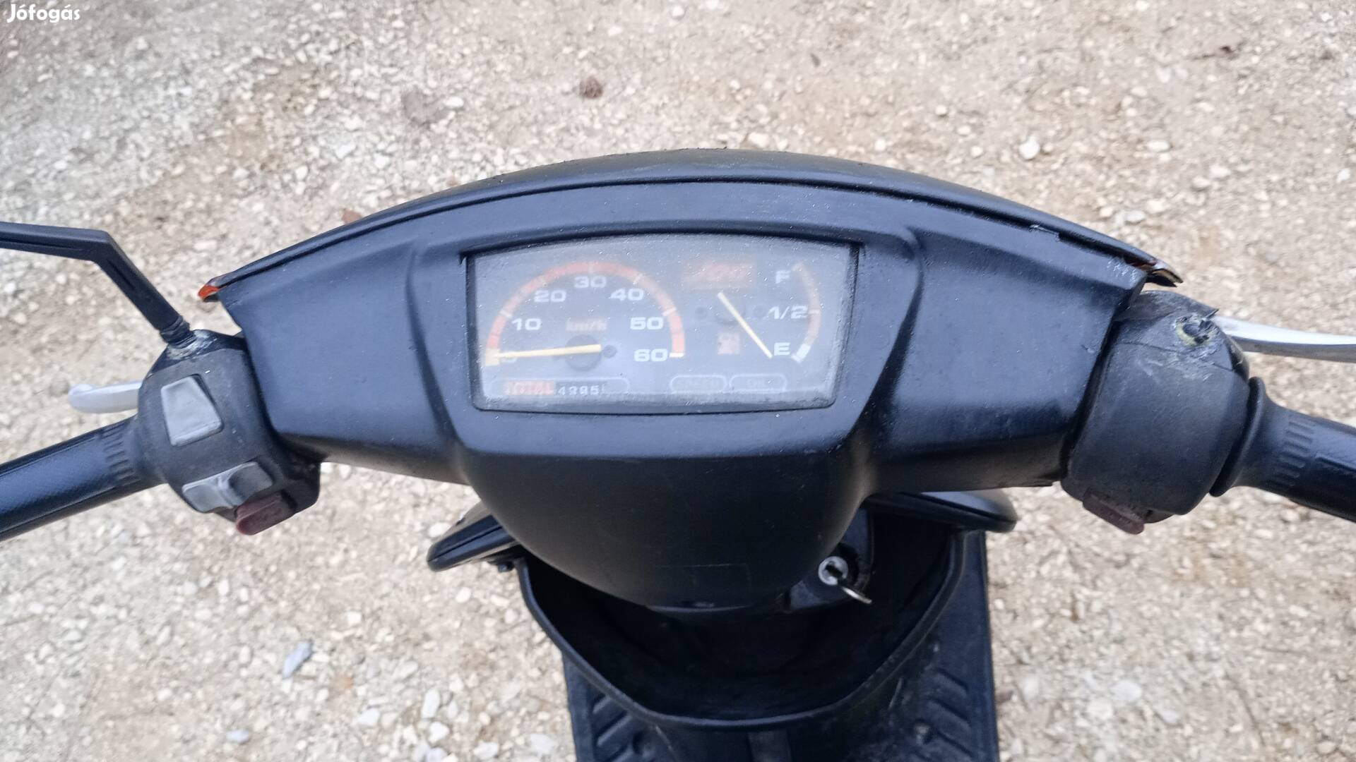 Eladó Yamaha jog robogó 