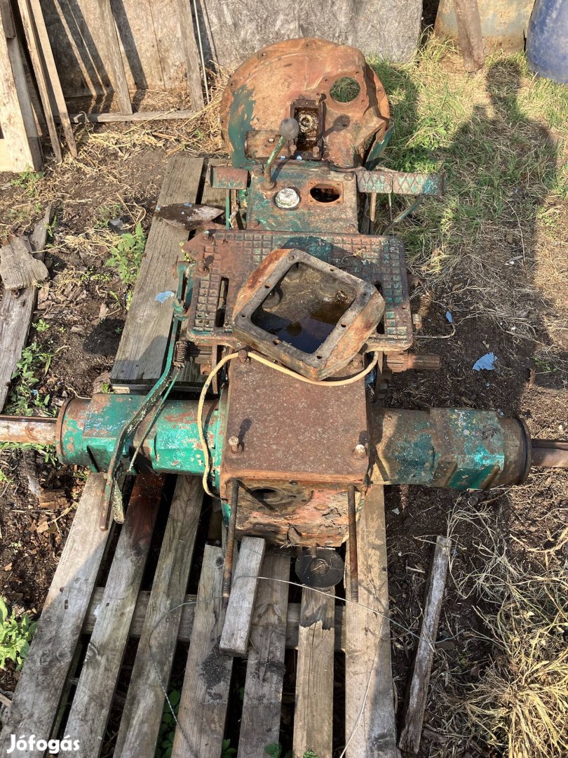 Eladó Zetor K25 alkatrészek