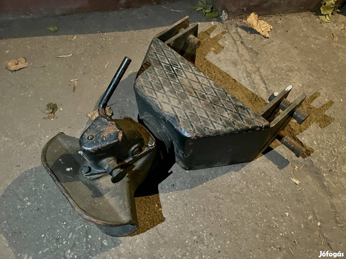 Eladó Zetor automata vonófej 