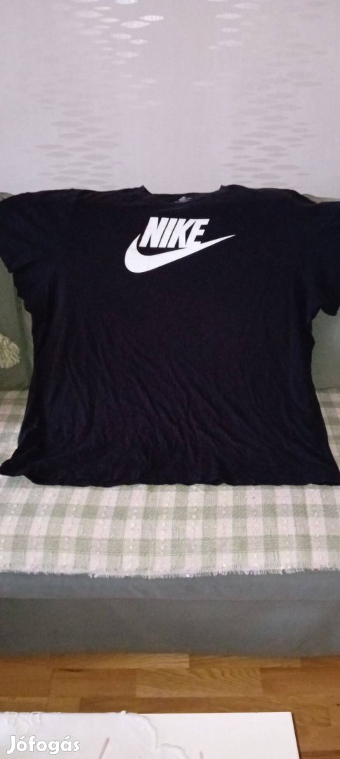 Eladó. 2. db, Nagyméretű férfi. " Nike," Poló / fekete./