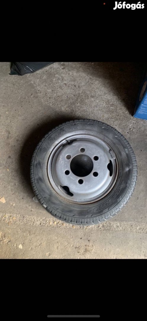 Elado! Acél felni 15 c gumival Dyna Toyota 