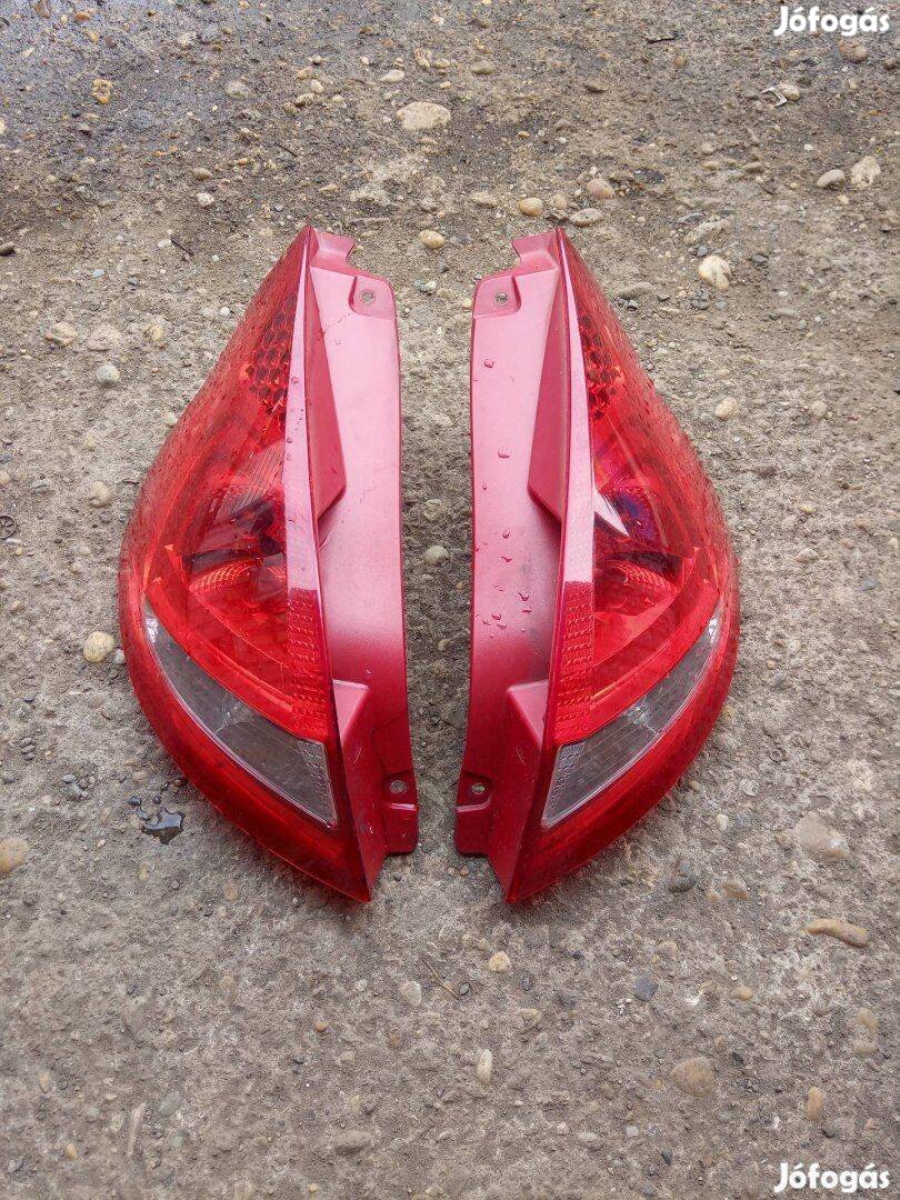 Eladó! Ford fiesta mk7 hátsó lámpa bal jobb sérült