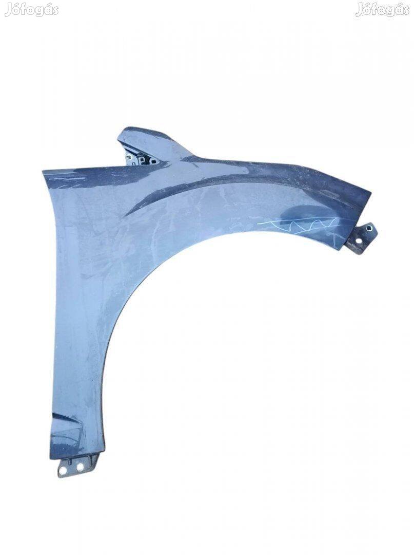 Eladó! Ford focus c-max jobb első sárvédő hibás