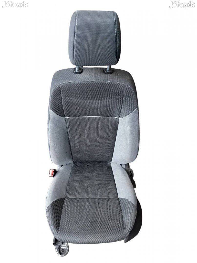 Eladó! Ford focus mk3 bal első ülés