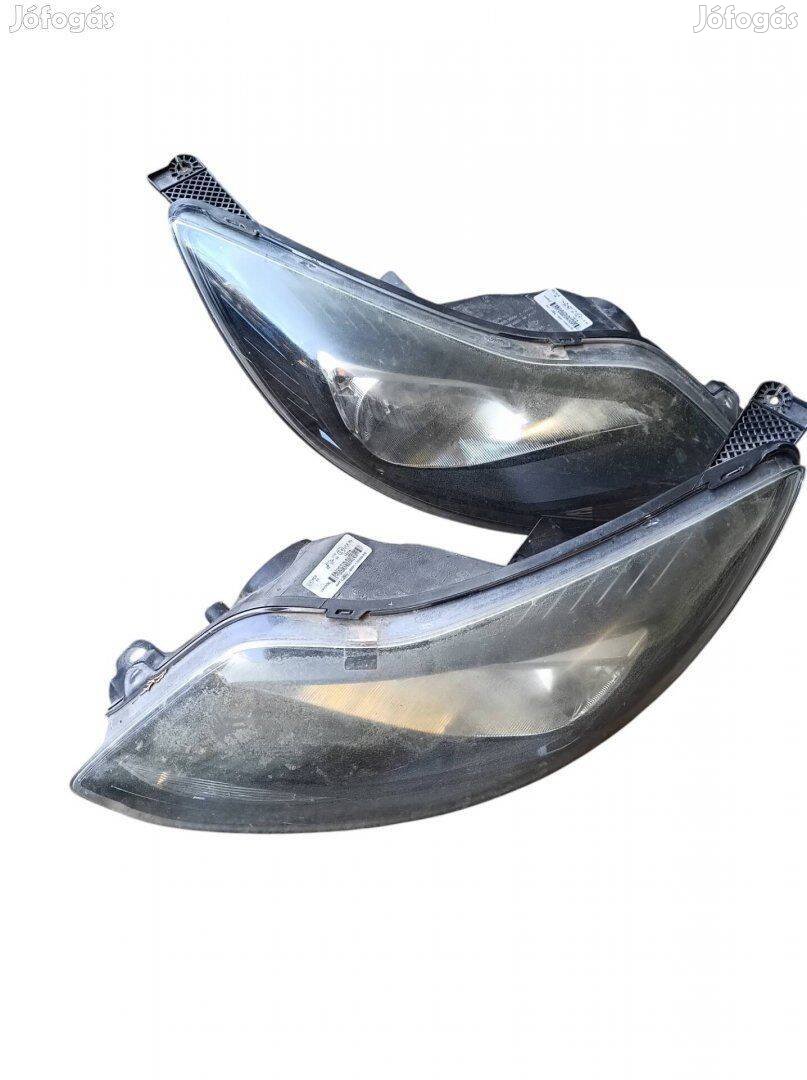 Eladó! Ford focus mk3 fényszóró bal jobb
