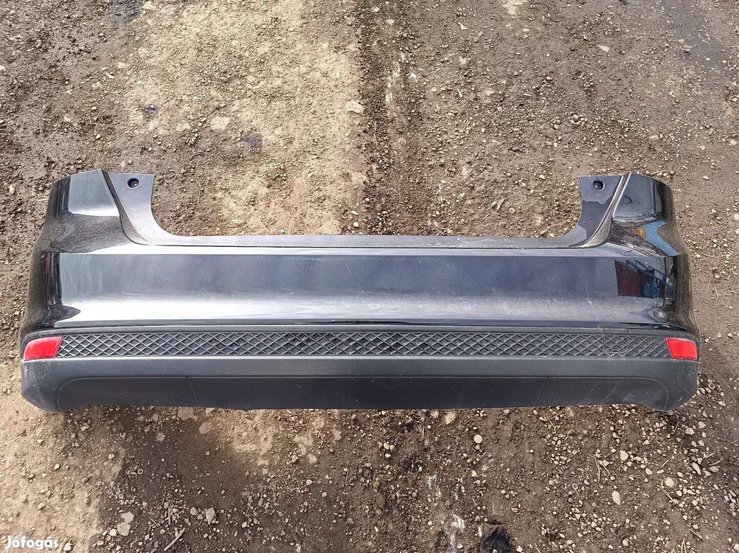 Eladó! Ford focus mk3 hátsó lökhárító 5 ajtós