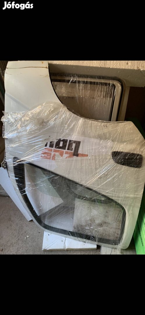 Elado! Komplett Ajto bontott jobb oldali! Toyota Dyna 