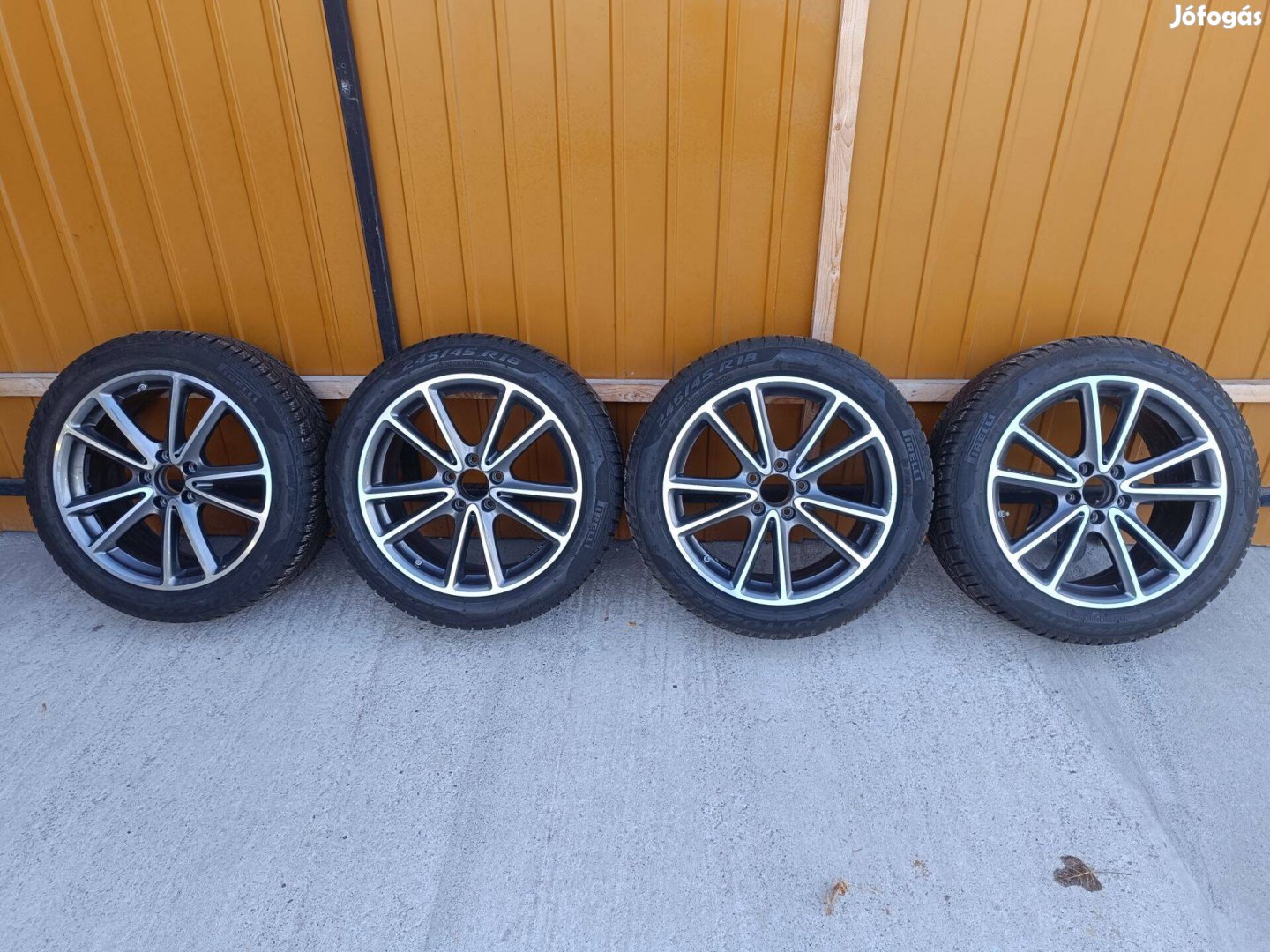 Eladó. Mercedes téligumi alufelnivel