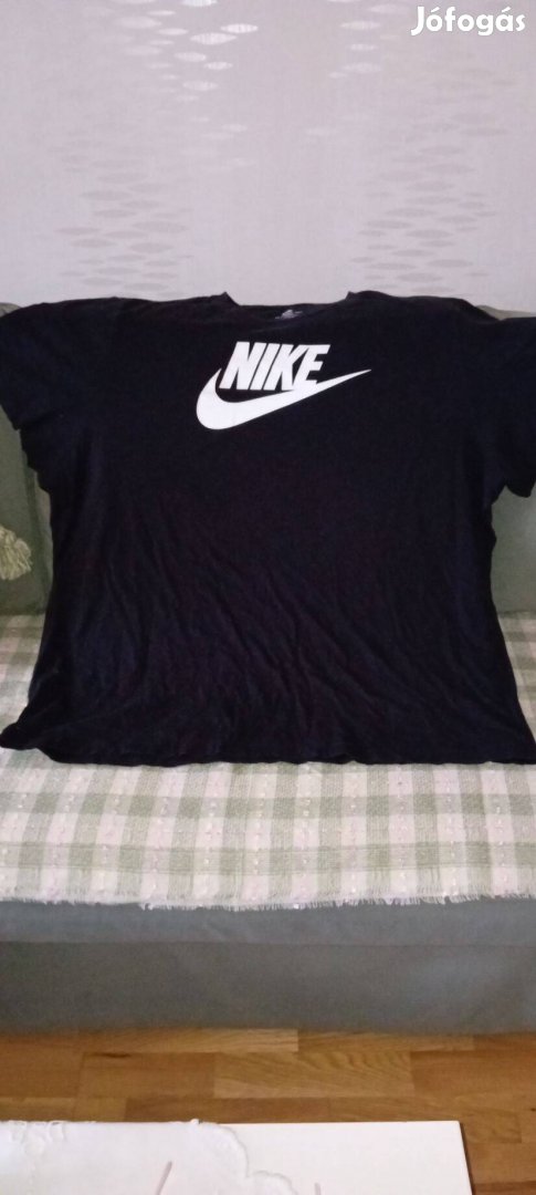 Eladó. Nagymértű. Férfi Poló. Nike. / fekete./