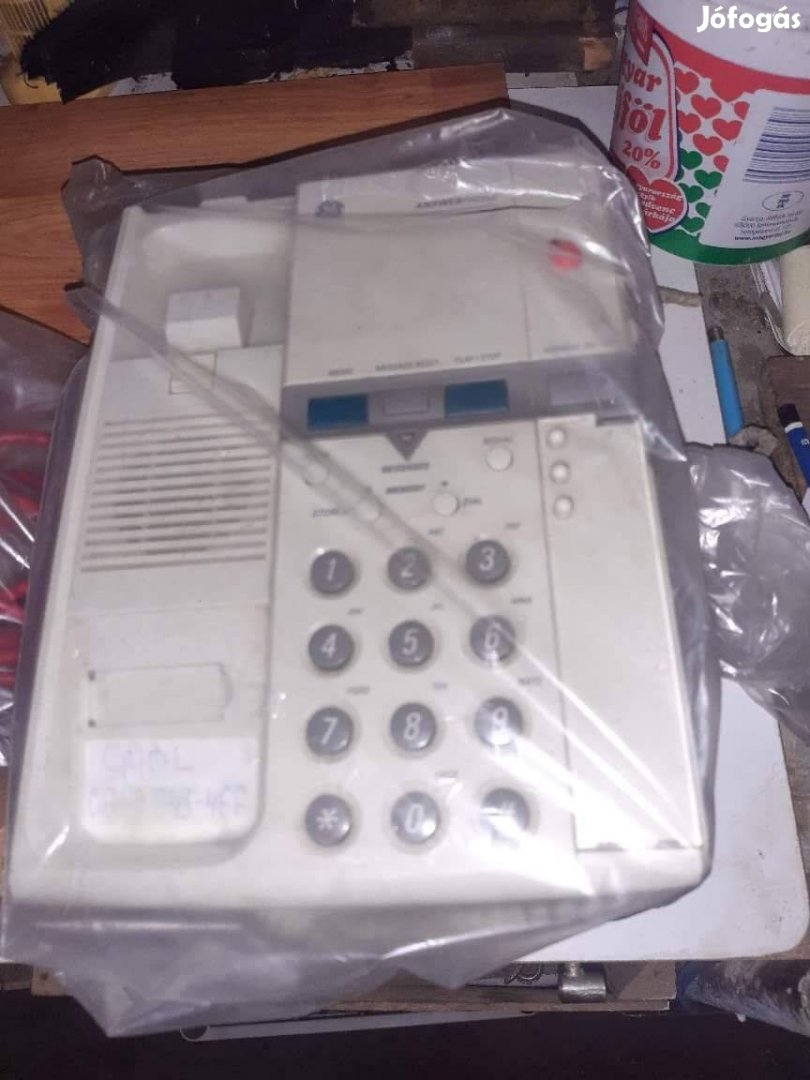 Eladó. Régi Telefon. / Antik,/