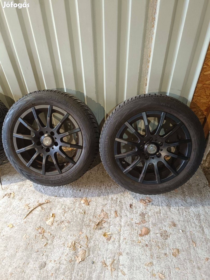 Eladó. Toyota alufelni téli gumival együtt