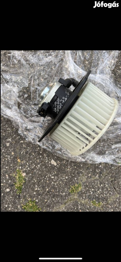 Elado! Új fűtő motor Dyna Toyota