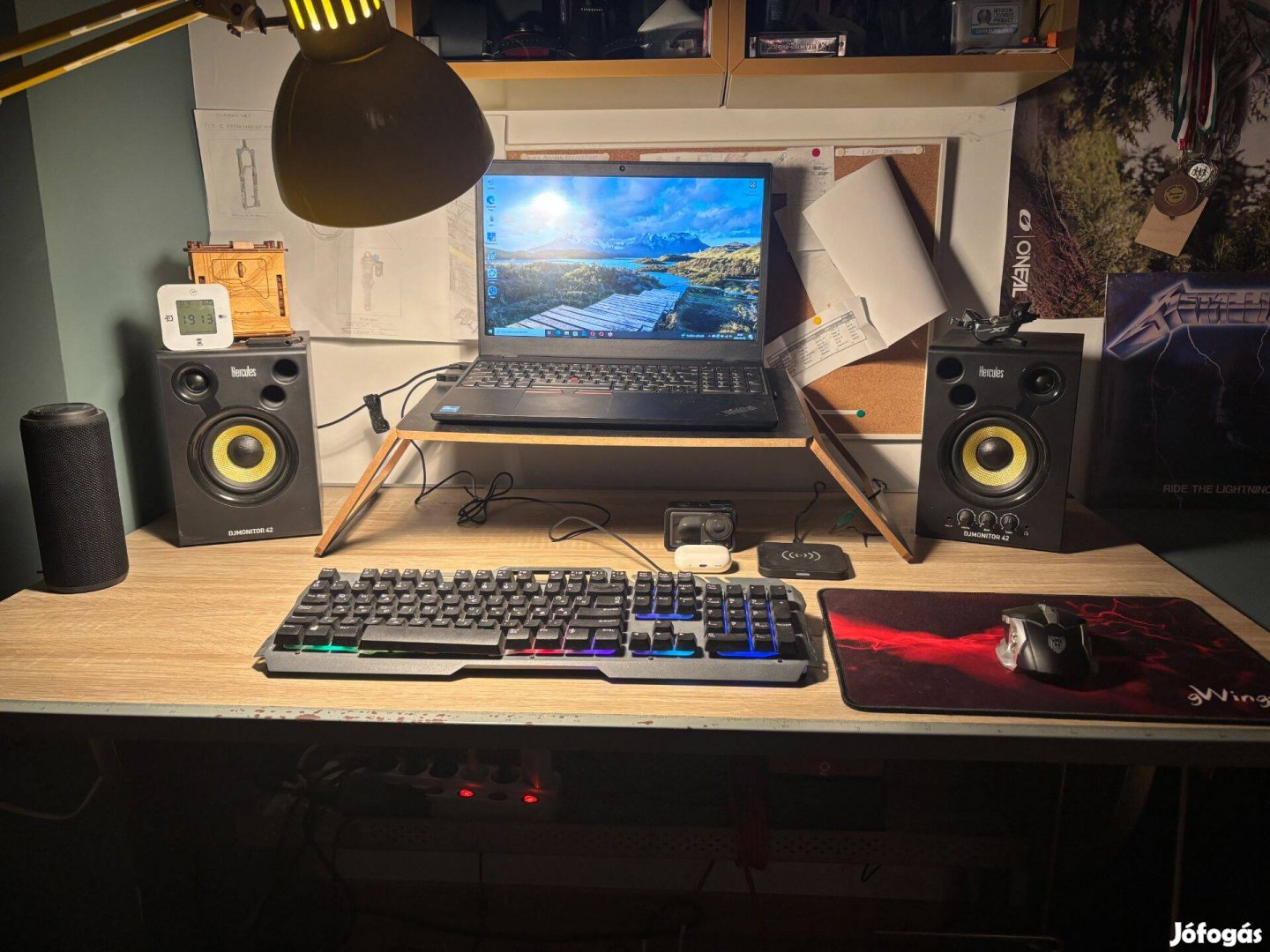 Eladó! Újszerű Hercules DJ Djmonitor 42