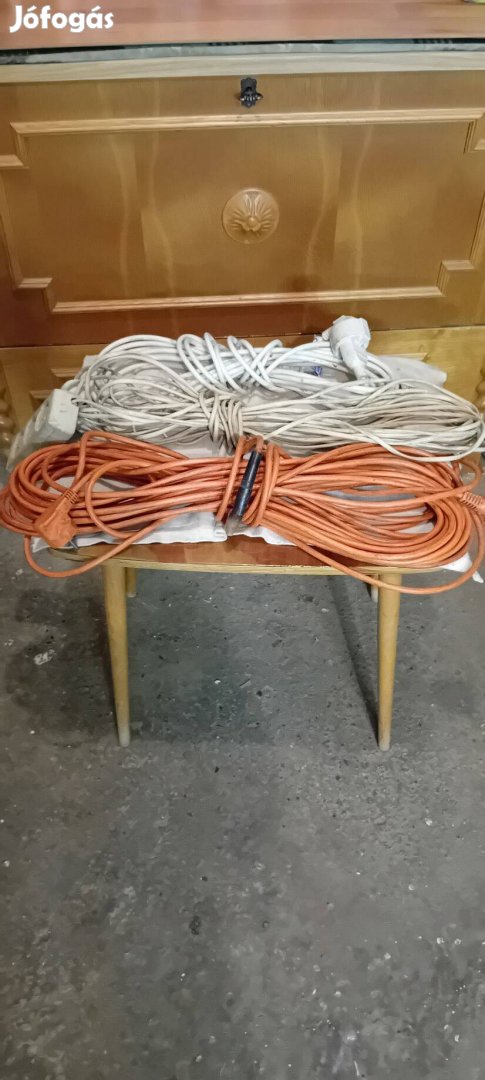 Eladó, Villany Vezeték Hosszabbitó. 220. V