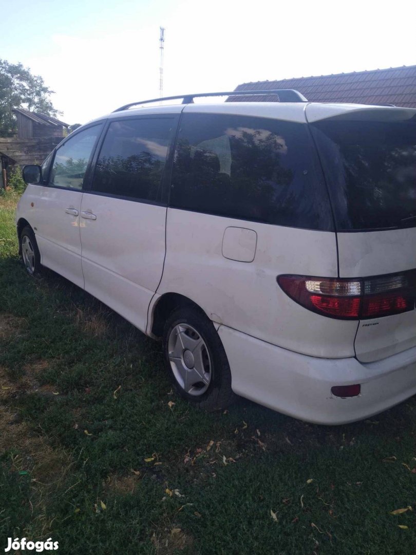 Eladó.! Toyota previa