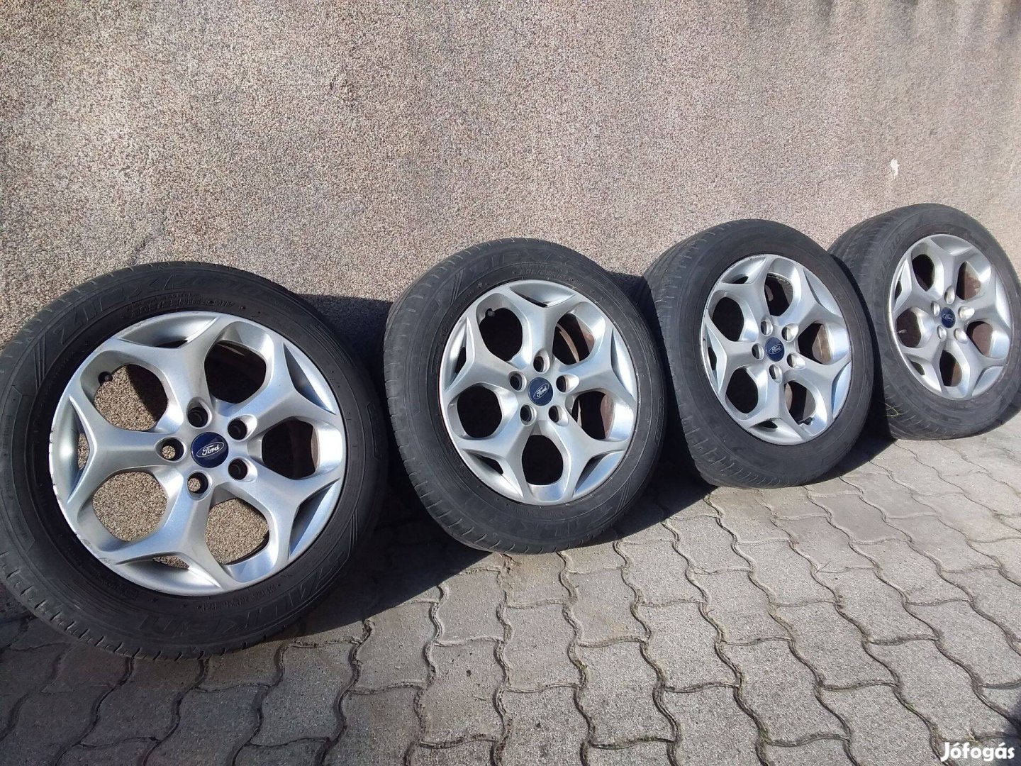 Eladó!!! Ford Focus 16" Használt Alufelnik Nyárigumikkal!