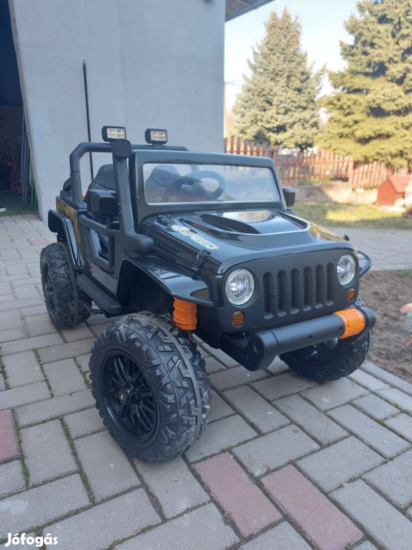 Eladó!!!! Elektromos autó Jeep 4Speed 4x45W fekete