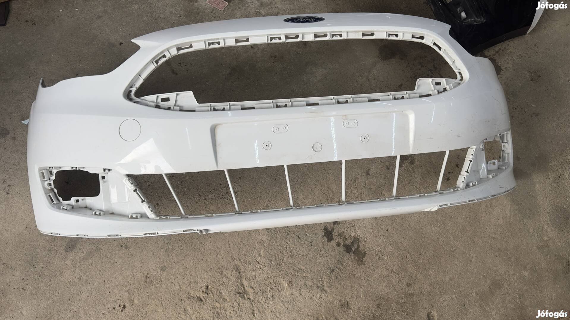 Eladó, bontott Ford cmax C max mk2 facelift első lökharító