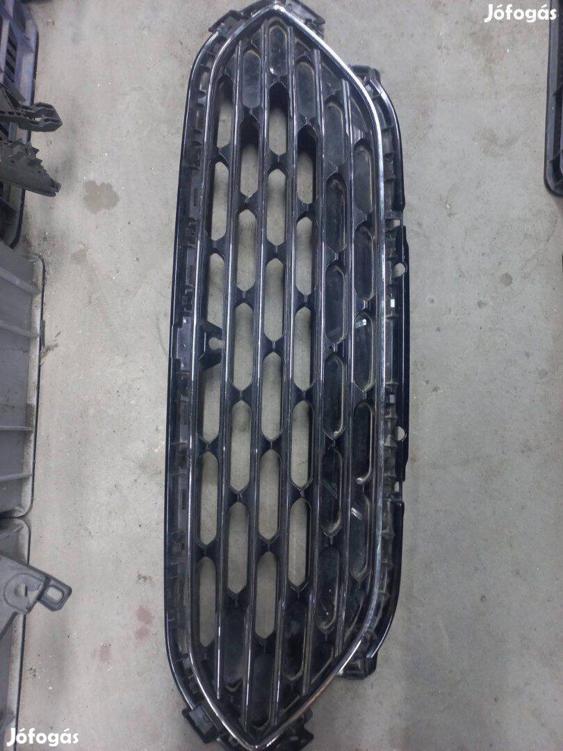 Eladó, bontott Ford kuga 2022 rács