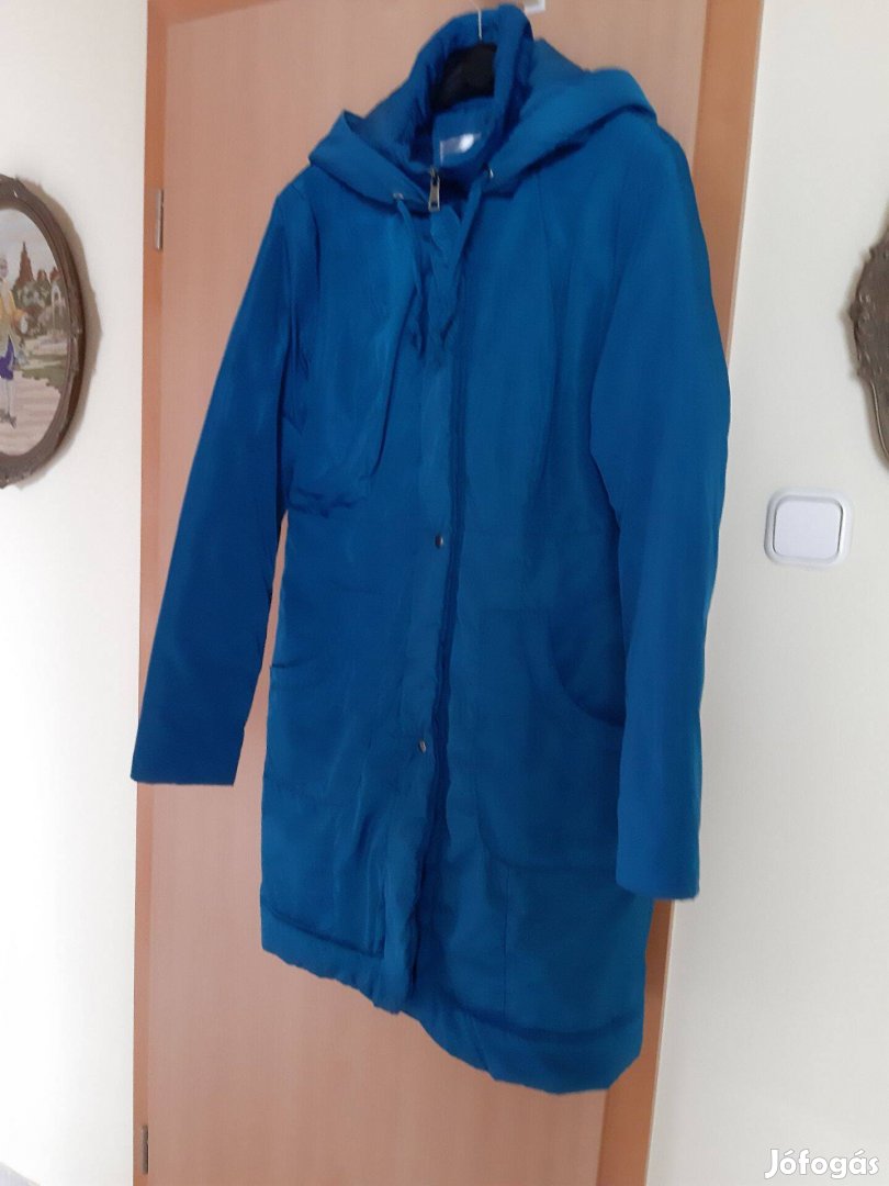 Eladó (bpc brompix márkájú) türkizkék elegáns téli ( mosható) kabát!