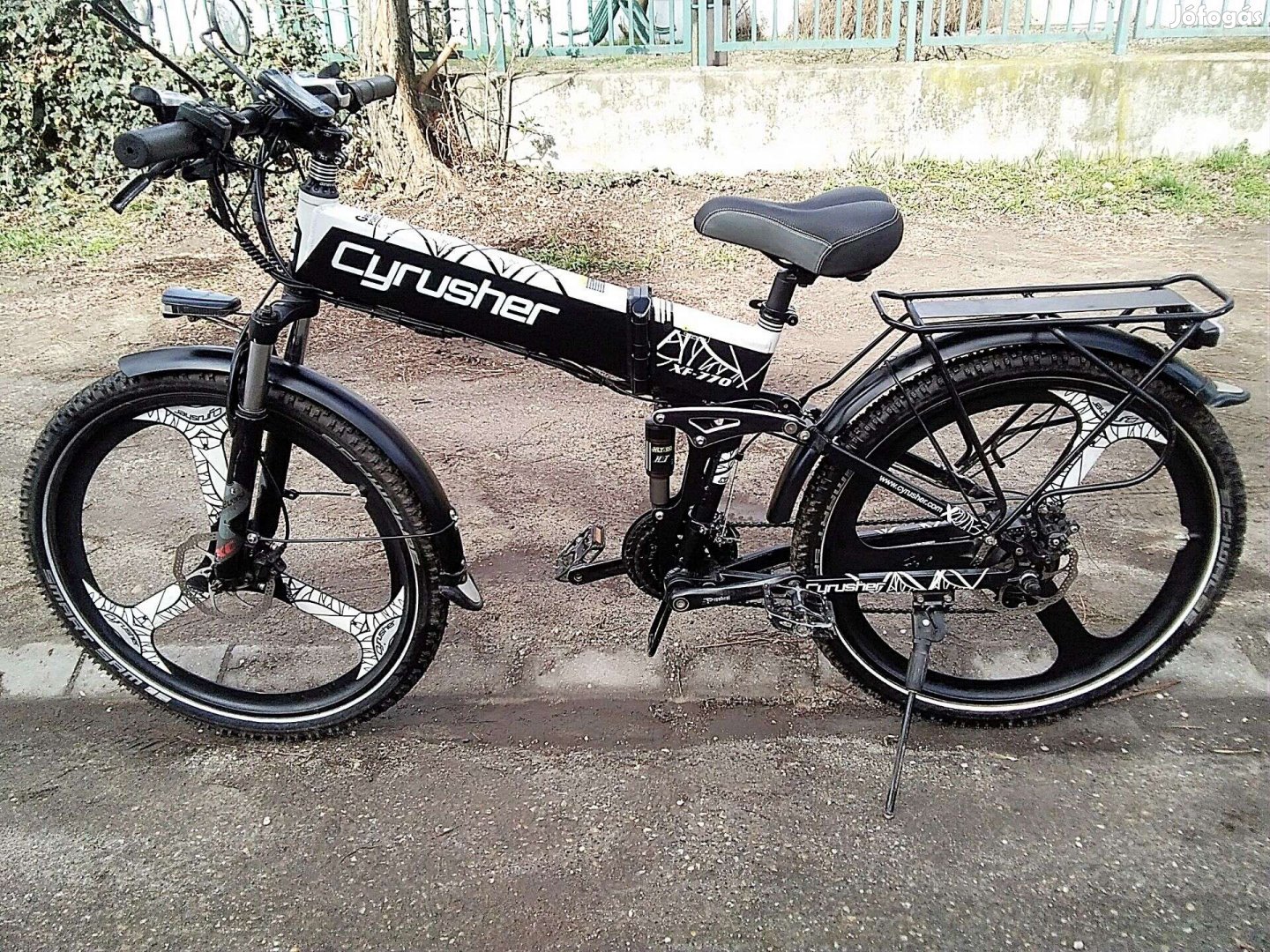 Eladó, cyrusher xc700 26" elektromos kerékpár jó akkuval!